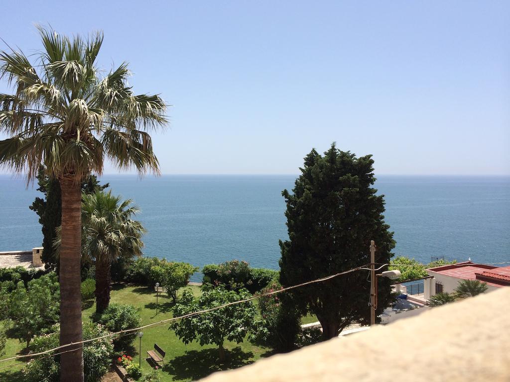Guarinelli 88 Bed & Breakfast Gaeta Room photo